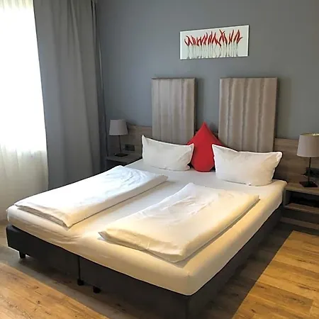 Rahserhof Hotel 2*